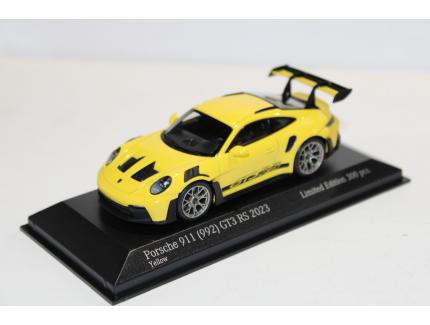 Minichamps x Premium Hobbies 2020 911 992 Carrera India