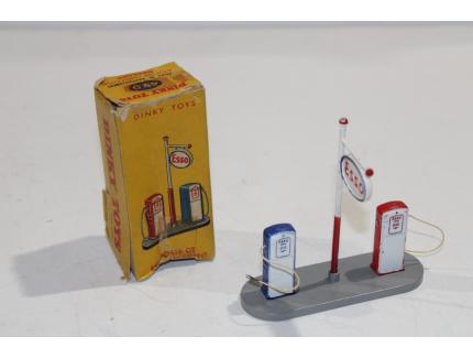 POSTE DE RAVITAILLEMENT ESSO 1955 DINKY TOYS 1/43°