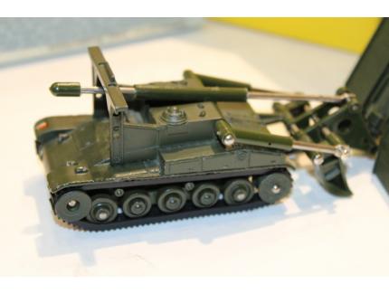 CHAR AMX POSEUR DE PONT DINKY TOYS 1/50°