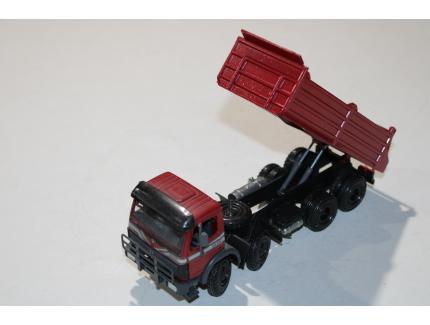 Camion benne Mercedes NZG 1/43°