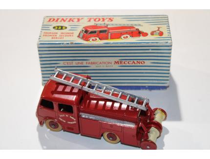 Berliet Fourgon Incendie Dinky Toys 1/43°