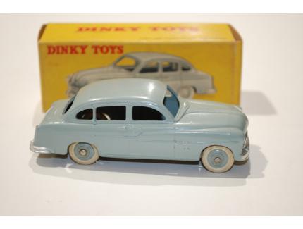 FORD VEDETTE DINKY TOYS 1/43°