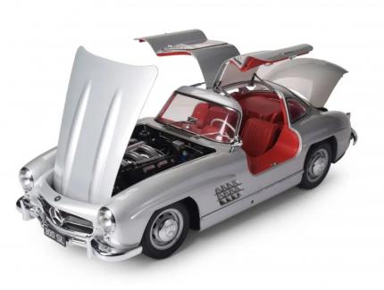 MERCEDES-BENZ 300 SL ARGENT IXO 1/8