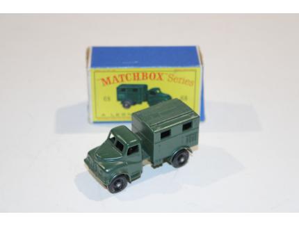 ARMY WIRELESS TRUCK MATCHBOX 1/66°