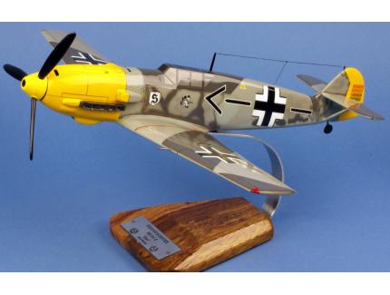 Messerschmitt Bf 109E-3 Jagdgeschwader 26 “Adolf Galland” PILOT’S 1/24