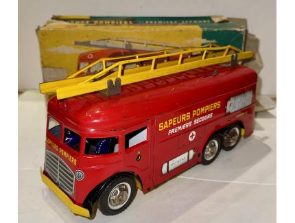 VOITURE POMPIERS PREMIERS SECOURS JOUSTAR 1/20