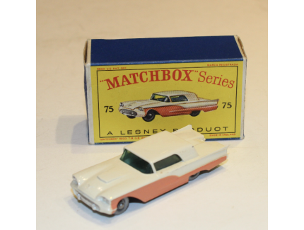 FORD THUNDERBIRD MATCHBOX 1/64