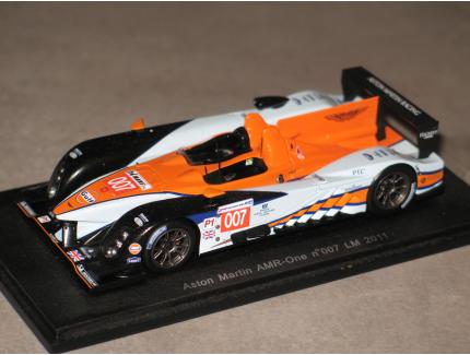 ASTON MARTIN AMR ONE N°007 LE MANS 2011 SPARK 1/43°