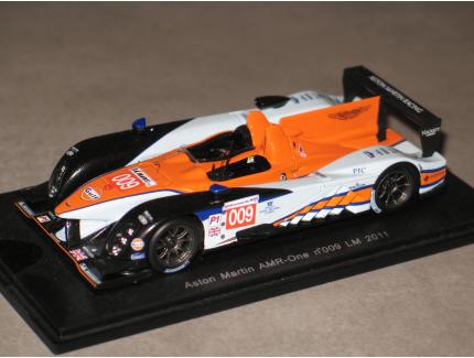 ASTON MARTIN AMR ONE N°009 LE MANS 2011 SPARK 1/43°