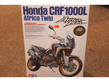 HONDA CRF1000 AFRICA TWIN TAMIYA 1/6°