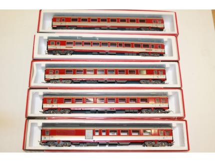 LOT DE 5 VOITURES VOYAGEURS ET WAGONS JOUEF HO