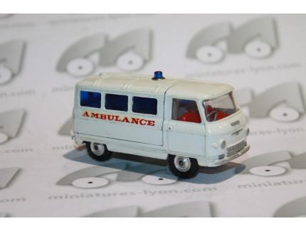 COMMER 3/4 TON AMBULANCE CORGI 1/43°