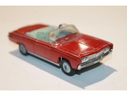 CHRYSLER IMPERIAL ROUGE CORGI TOYS 1/43°