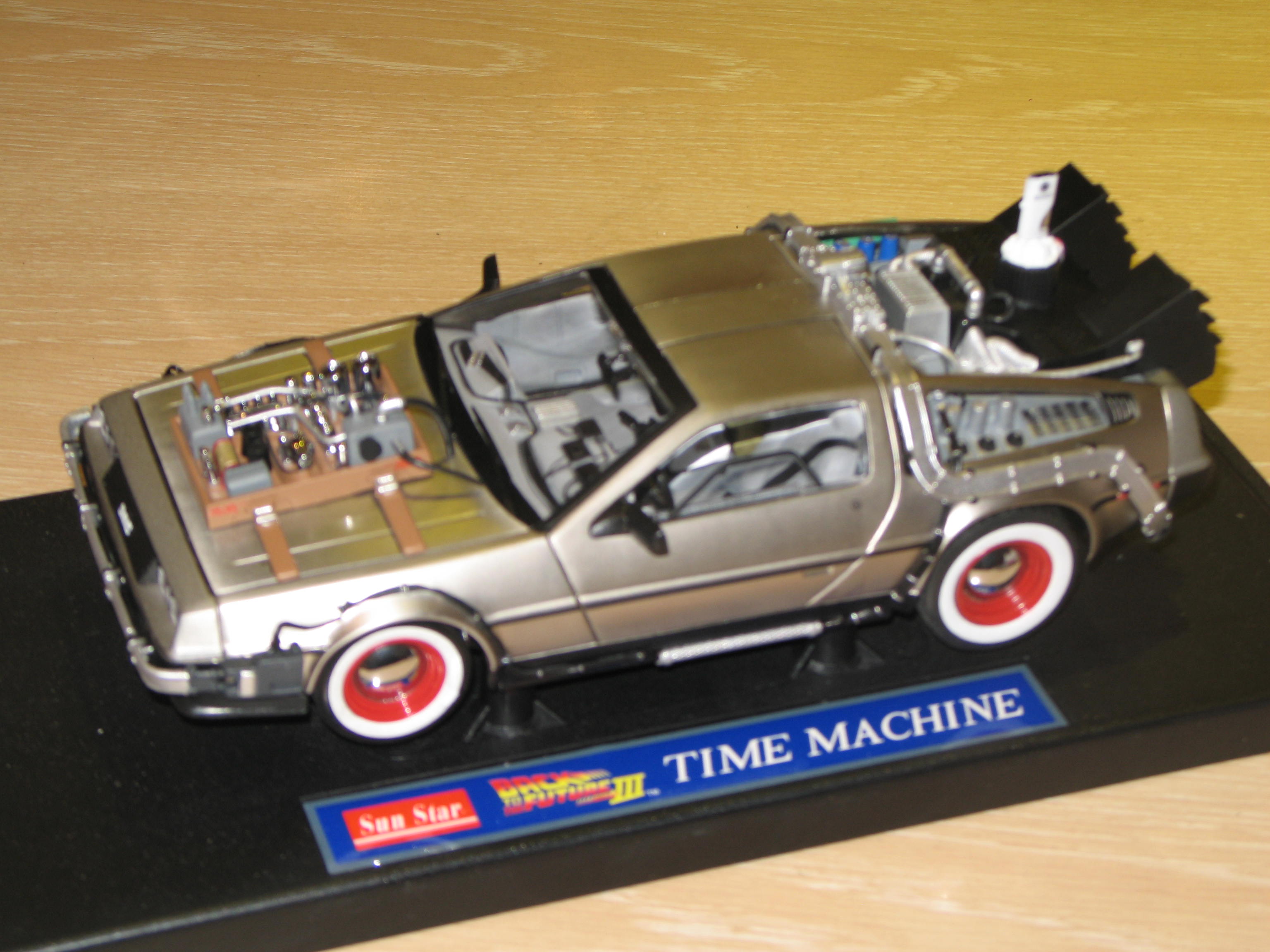 Sunstar - 2712 - Voiture Miniature - DeLorean Back to the Futur