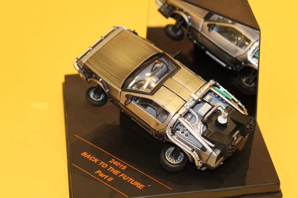 AMC DELOREAN "BACK TO THE FUTURE II " VITESSE 1/43°