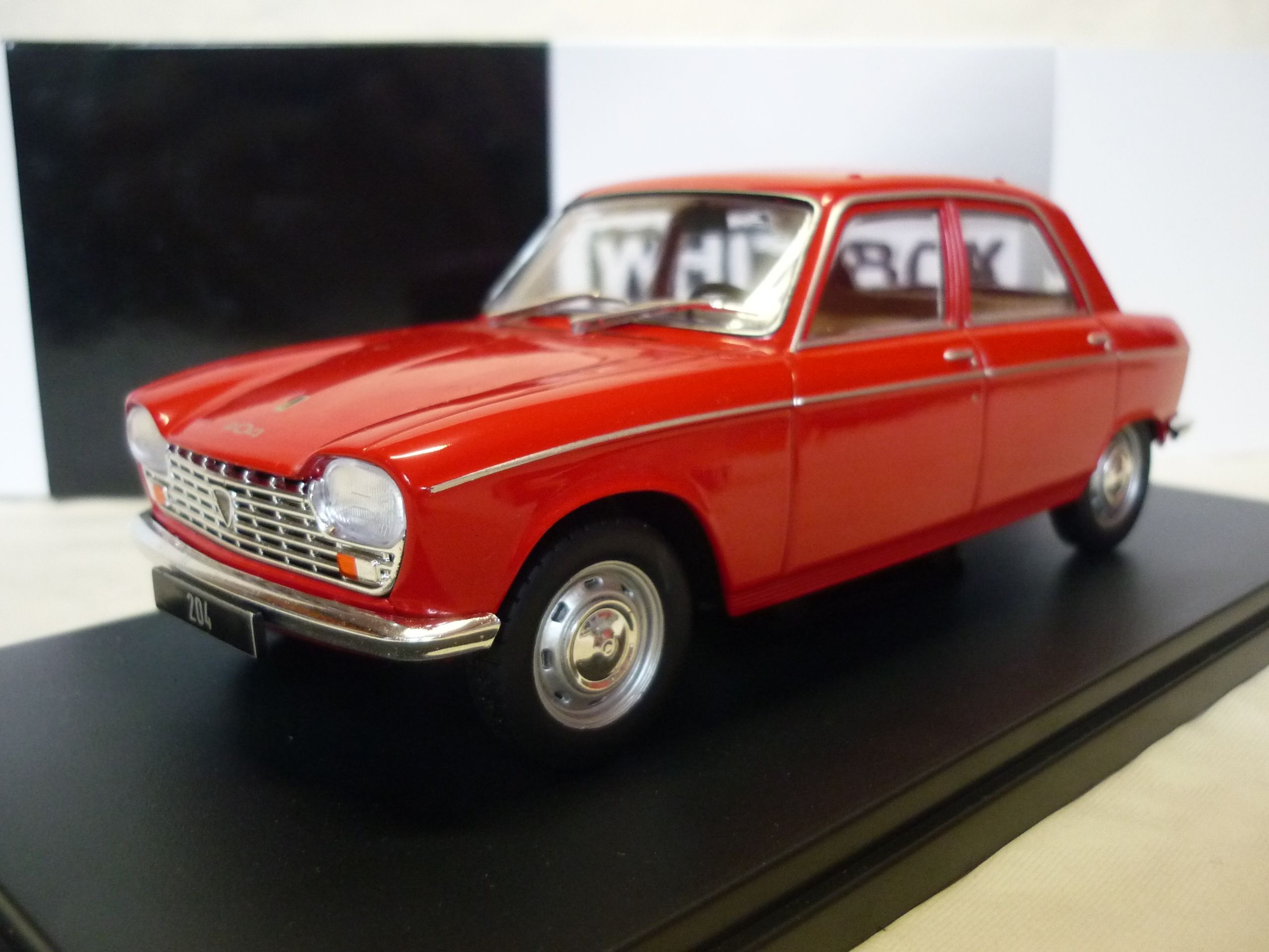 PEUGEOT 204 WHITEBOX 1/24°