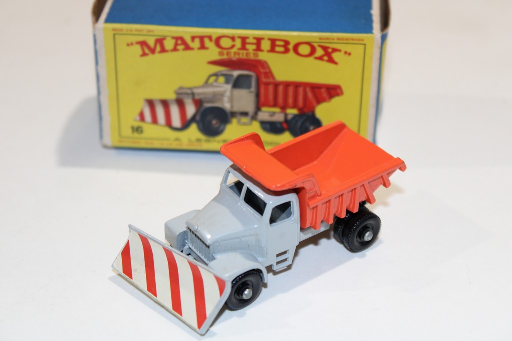 SCAMMELL "MOUNTAINEER" SNOWPLOUGH - MATCHBOX 1/64