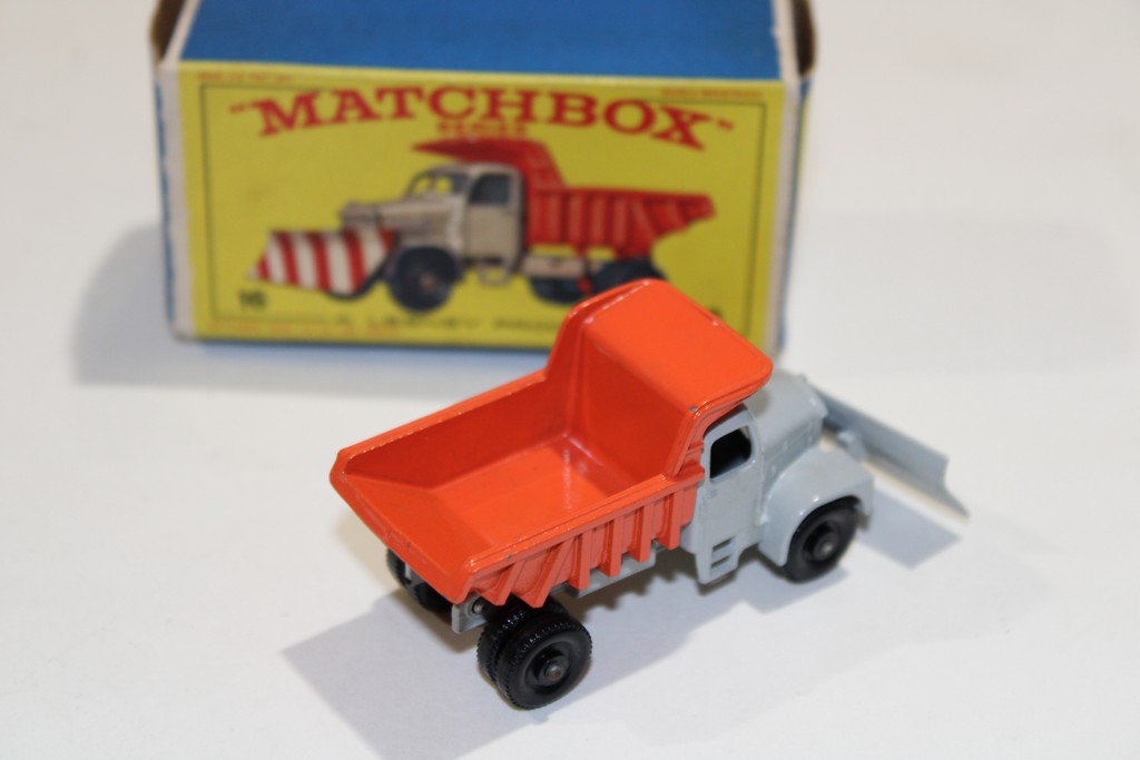 SCAMMELL "MOUNTAINEER" SNOWPLOUGH - MATCHBOX 1/64