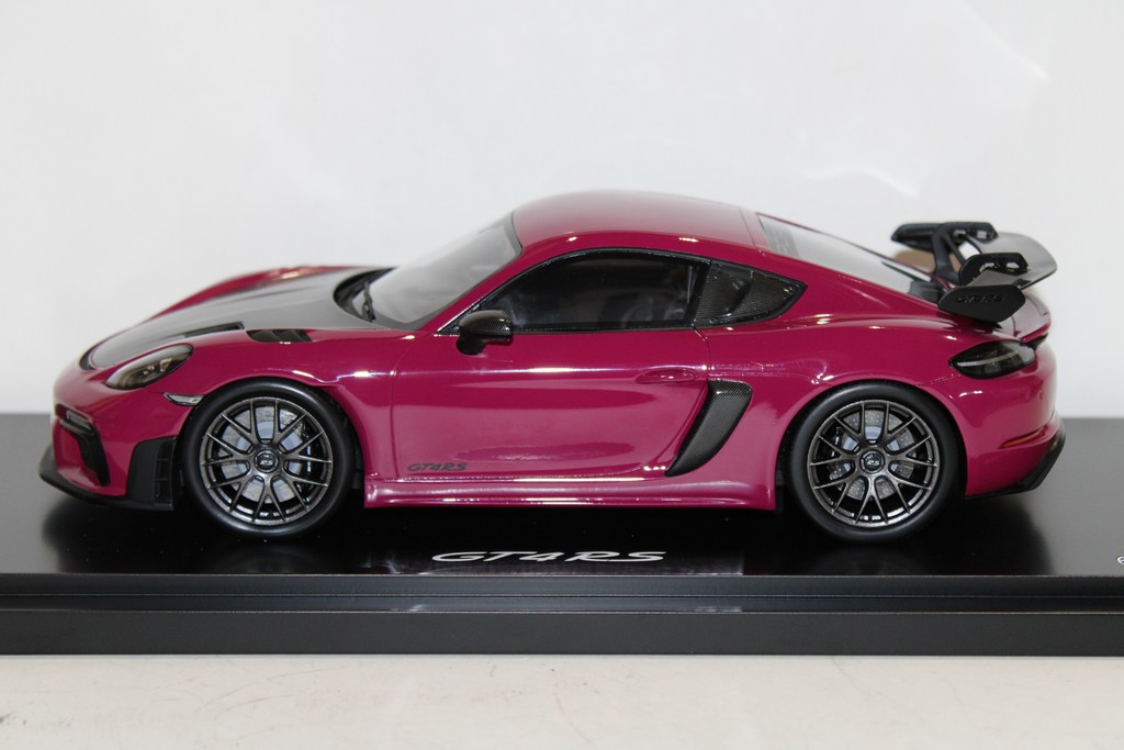 Porsche 718 Cayman GT4 RS 2022 RUBY - SPARK 1/18