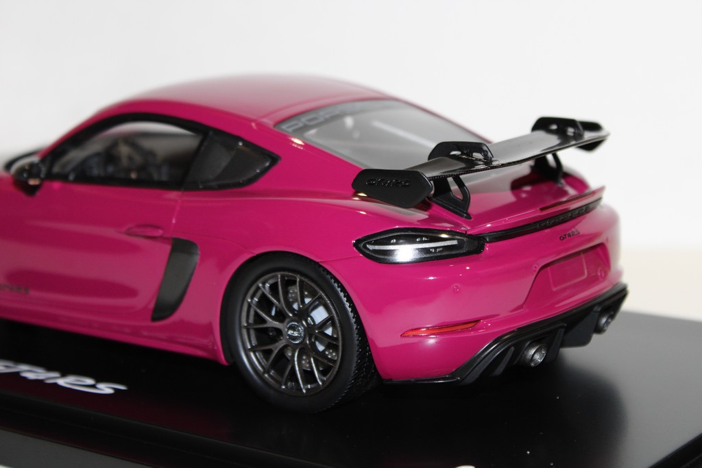 Porsche 718 Cayman GT4 RS 2022 RUBY - SPARK 1/18