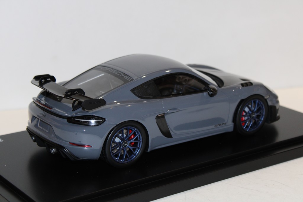 Porsche 718 Cayman GT4 RS 2022 - SPARK 1/18