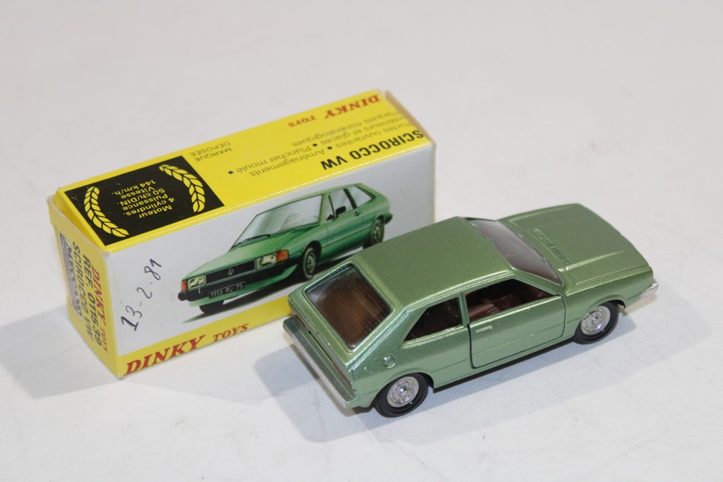 VOLKSWAGEN SCIROCCO VERT METAL 1974 DINKY TOYS 1/43°