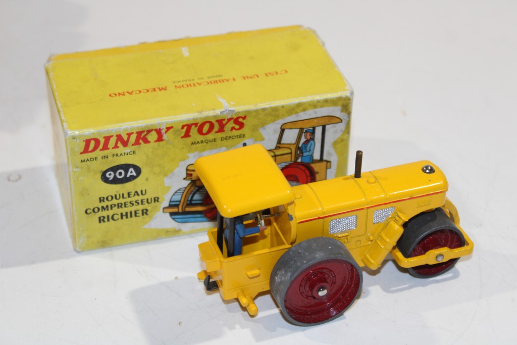 ROULEAU COMPRESSEUR RICHIER 1960 DINKY TOYS 1/43°