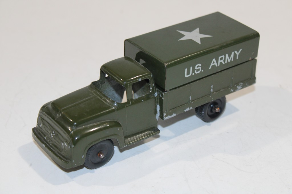 CAMION DE TRANSPORT MILITAIRE 1940 TOOTSIETOY 1/36°