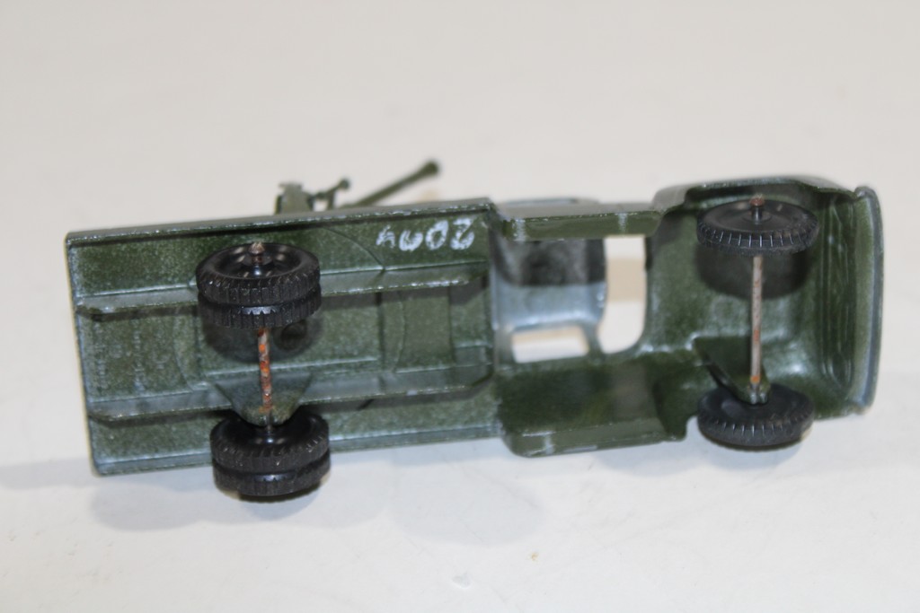 CAMION DCA 1940 TOOTSIETOY 1/36°