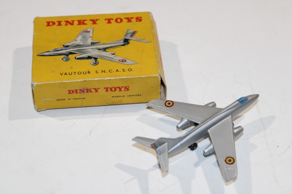 VAUTOUR S.N.C.A.S.O 1955 DINKY TOYS 1/87°