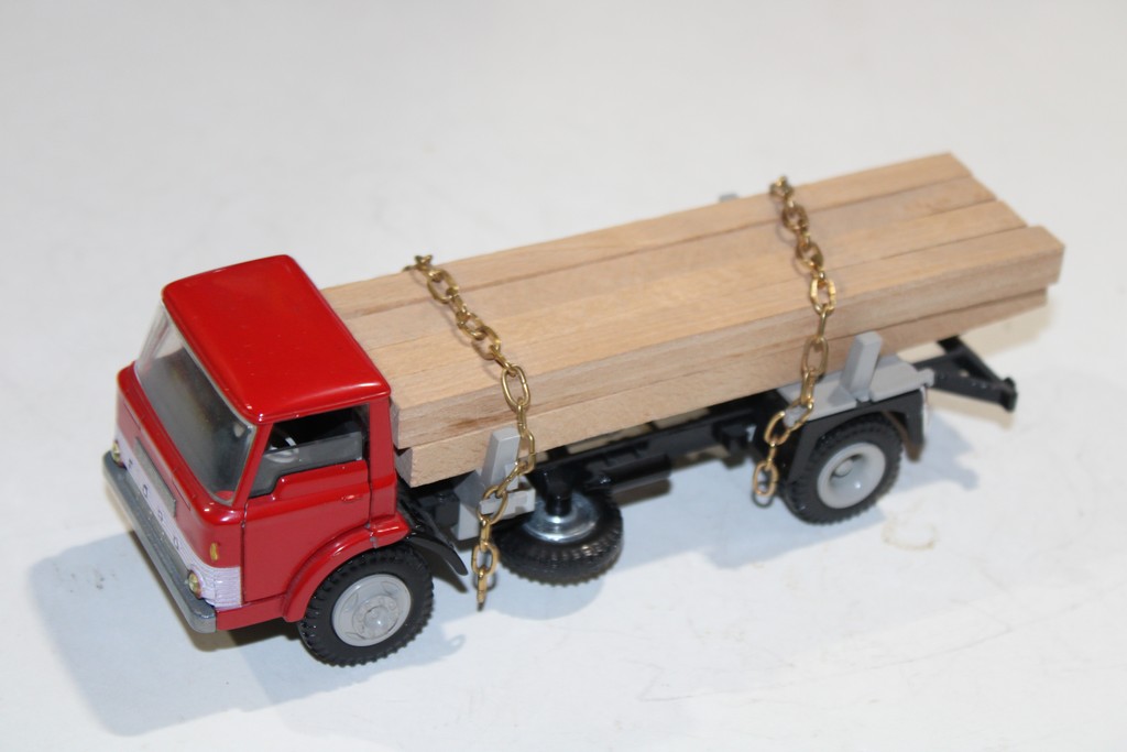 FORD D-800 PORTE BOIS ROUGE TEKNO KIRK 1/50°