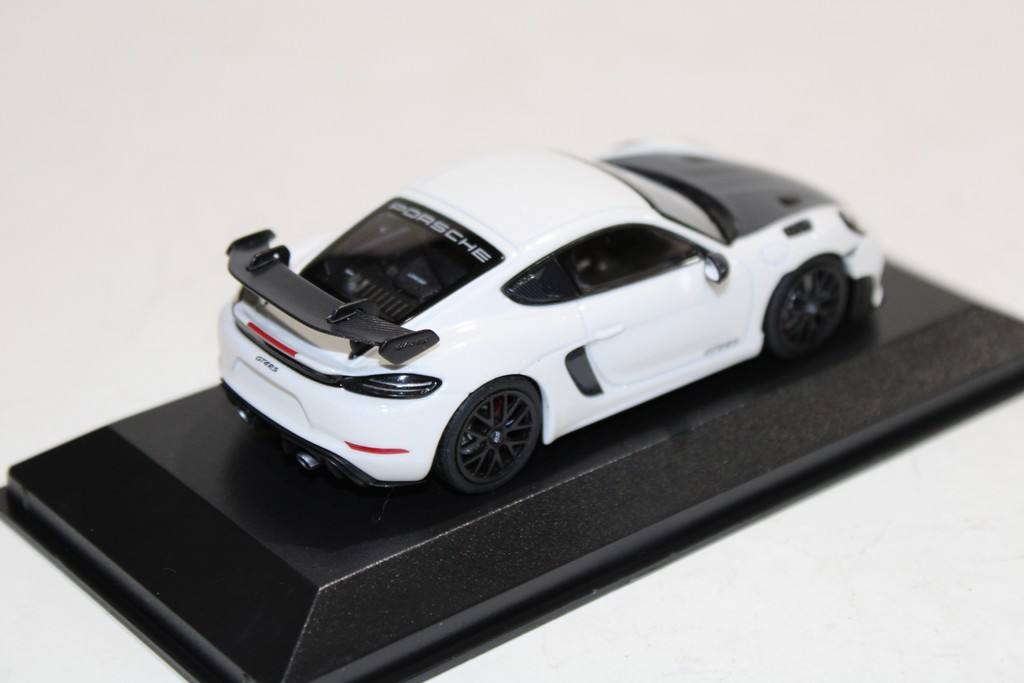 PORSCHE CAYMAN GT4 RS BLANC MINICHAMPS 1/43°