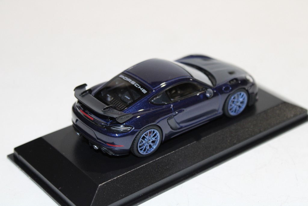 PORSCHE CAYMAN GT4 RS BLEU MINICHAMPS 1/43°