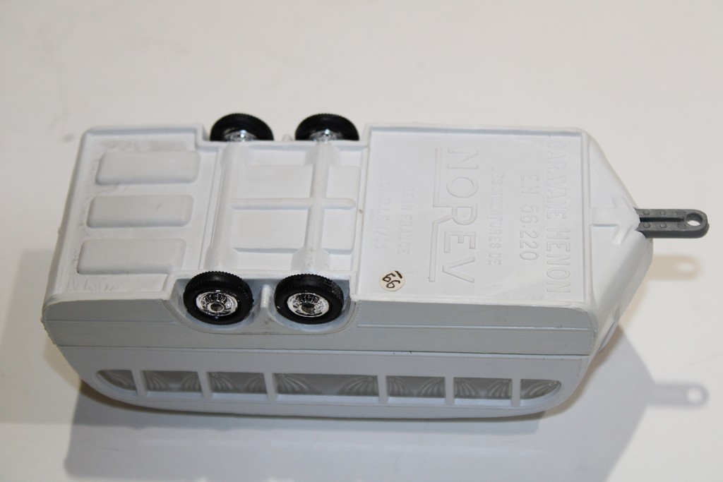 CARAVANE HENON BLANC 1960 NOREV 1/43°