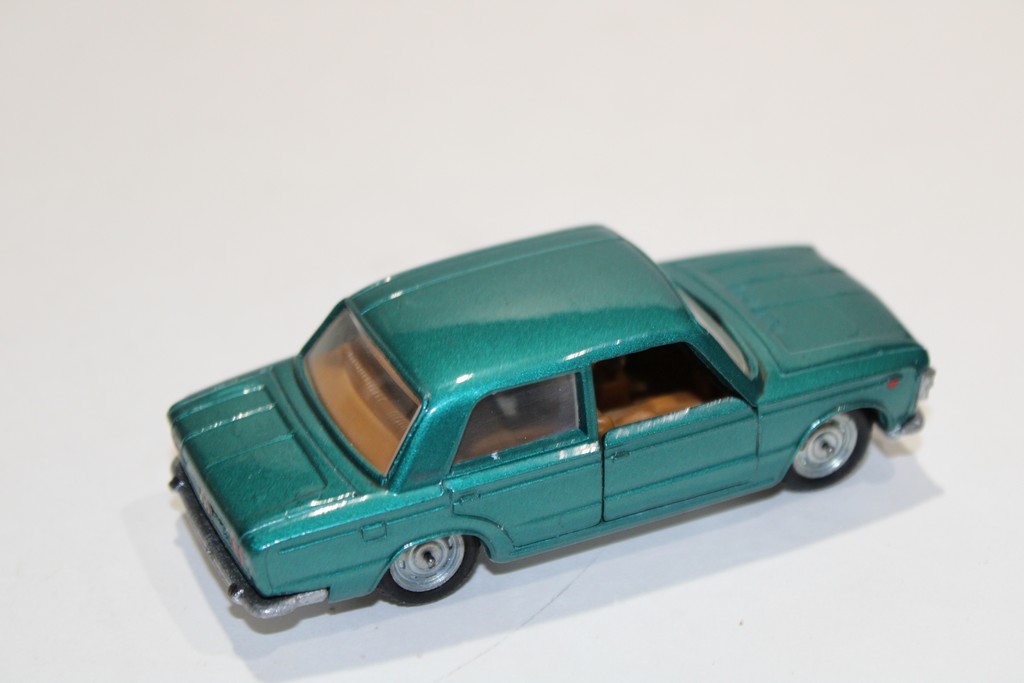 FIAT 125 VERT 1967 POLITOYS 1/43°