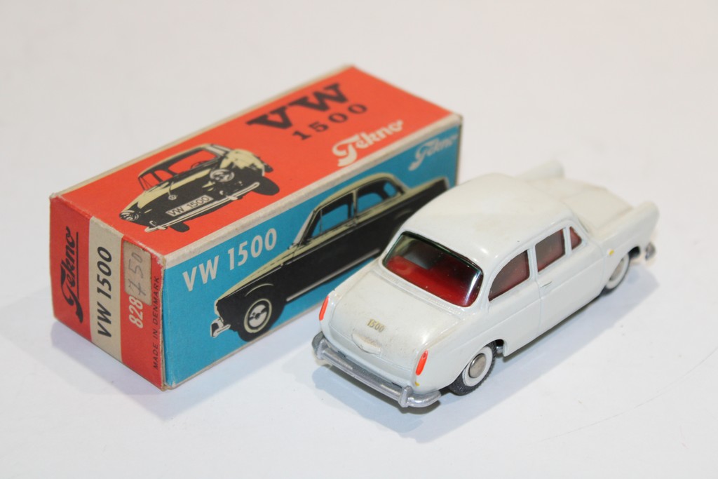 VOLKSWAGEN 1500 BLANC 1961 TEKNO 1/43°