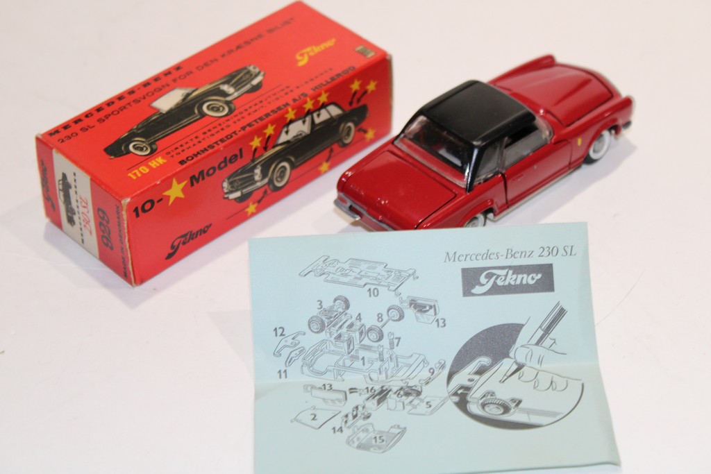 MERCEDES-BENZ 230 SL ROUGE 1963 TEKNO 1/43°