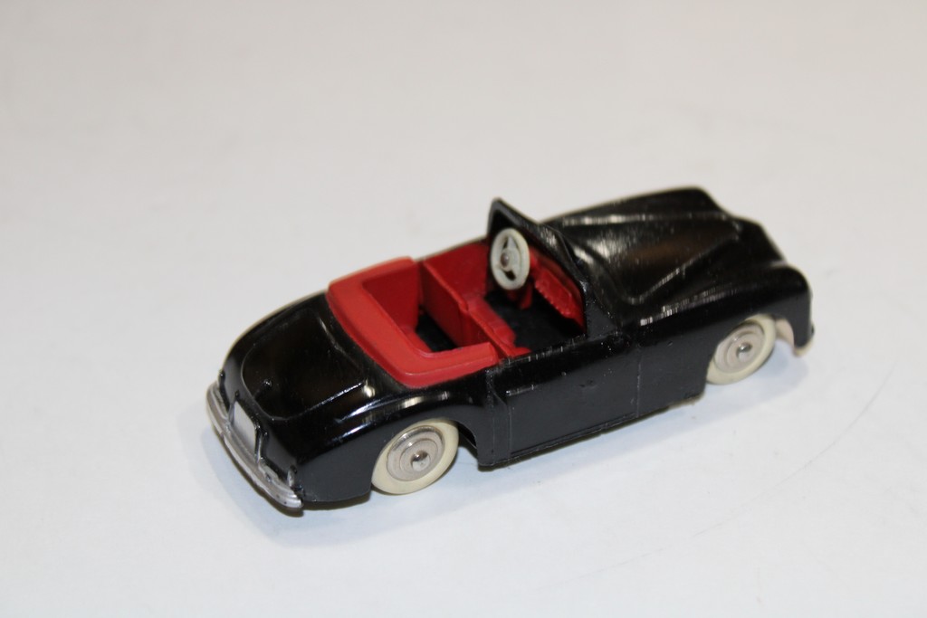 SIMCA 8 SPORT NOIR 1950 DINKY TOYS 1/43°