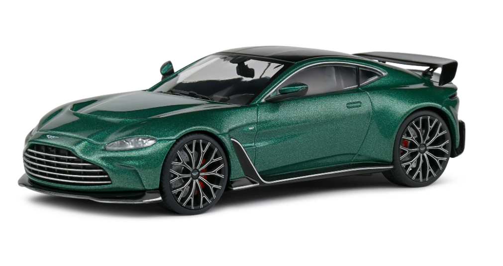 ASTON MARTIN V12 VANTAGE GREEN SOLIDO 1/43°