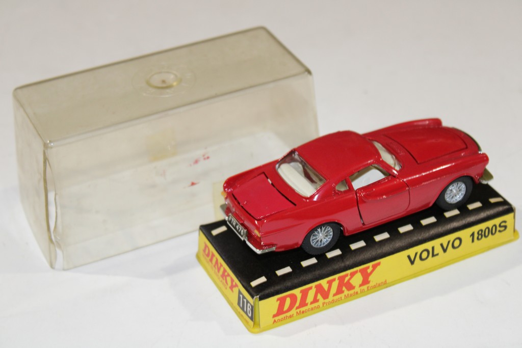 VOLVO 1800S ROUGE 1961 DINKY TOYS 1/43°