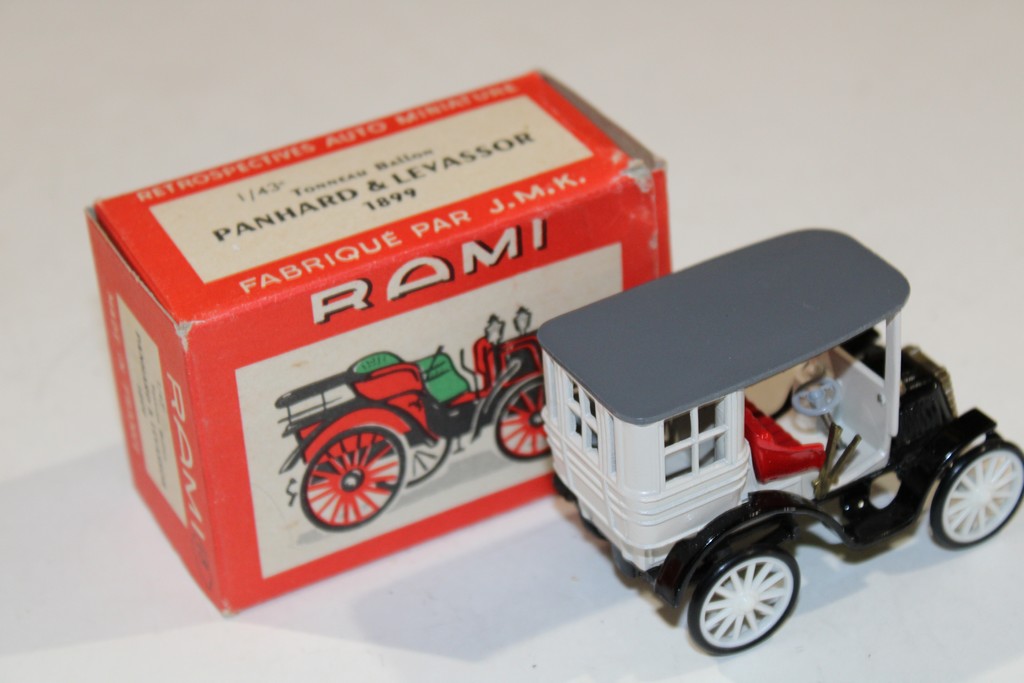 TONNEAU BALLON PANHARD & LEVASSOR 1899 RAMI 1/43°