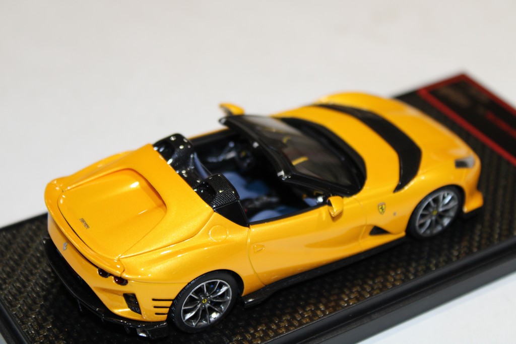 FERRARI 812 COMPETIZIONE A GIALLO TRISTRATO BBR 1/43°