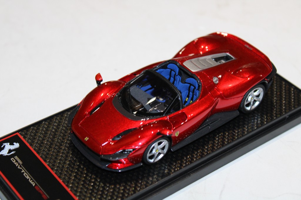 FERRARI DAYTONA SP3 SERIE ICONA ROSSO METALLIZZATO BBR 1/43°