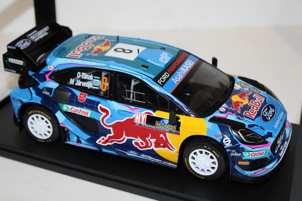 FORD PUMA RALLY 1 N°8 WINNER SWEDEN 2023 - IXO 1/18