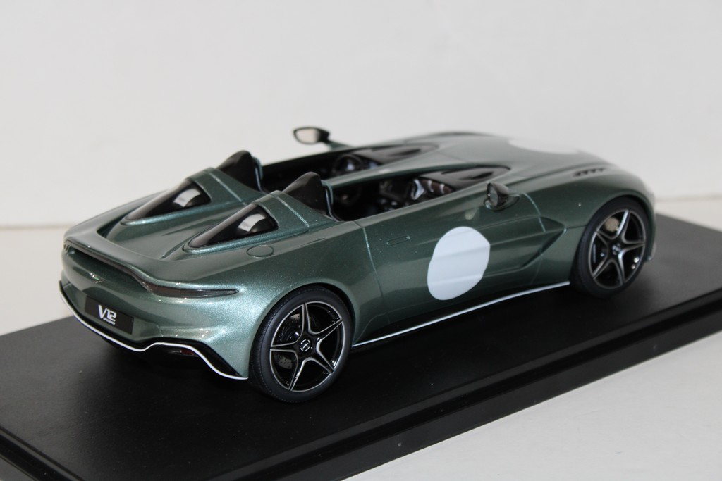 ASTON MARTIN V12 SPEEDSTER - GR SPIRIT 1/18