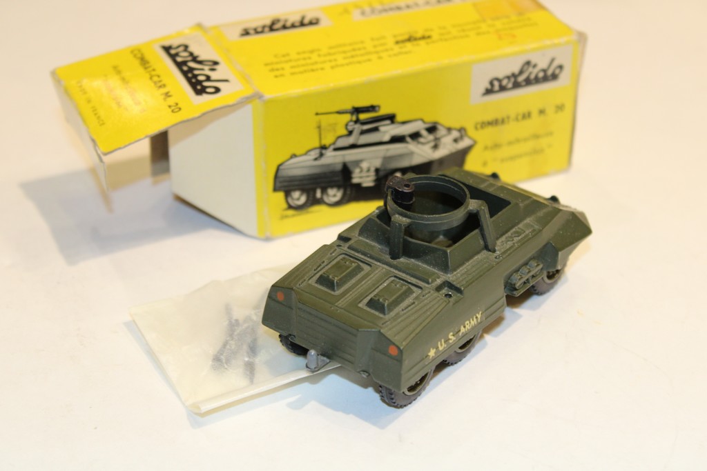 FORD COMBAT-CAR AUTO-MITRAILLEUSE À "SUSPENSION" - SOLIDO 1/43