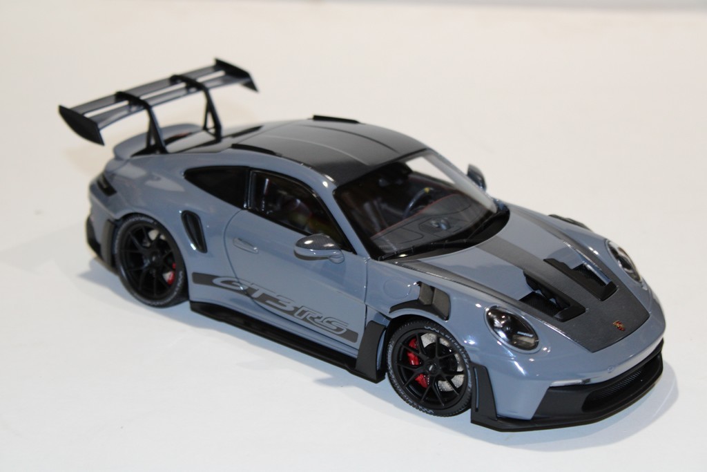 PORSCHE 911 GT3 RS 2024 - MINICHAMPS 1/18