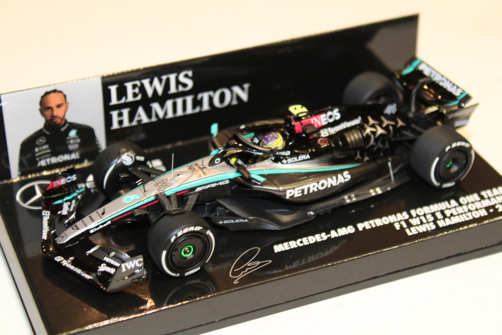 MERCEDES AMG F1 W15 HAMILTON 2024 MINICHAMPS 1/43°