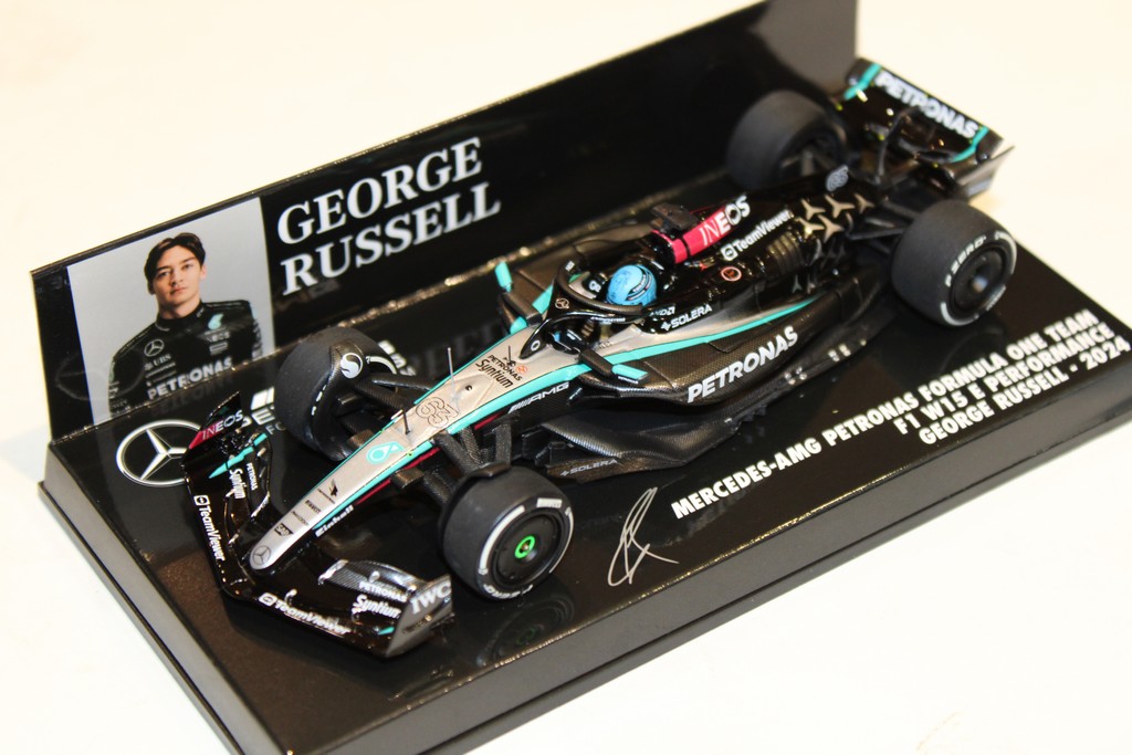 MERCEDES AMG F1 W15 RUSSELL 2024 MINICHAMPS 1/43°