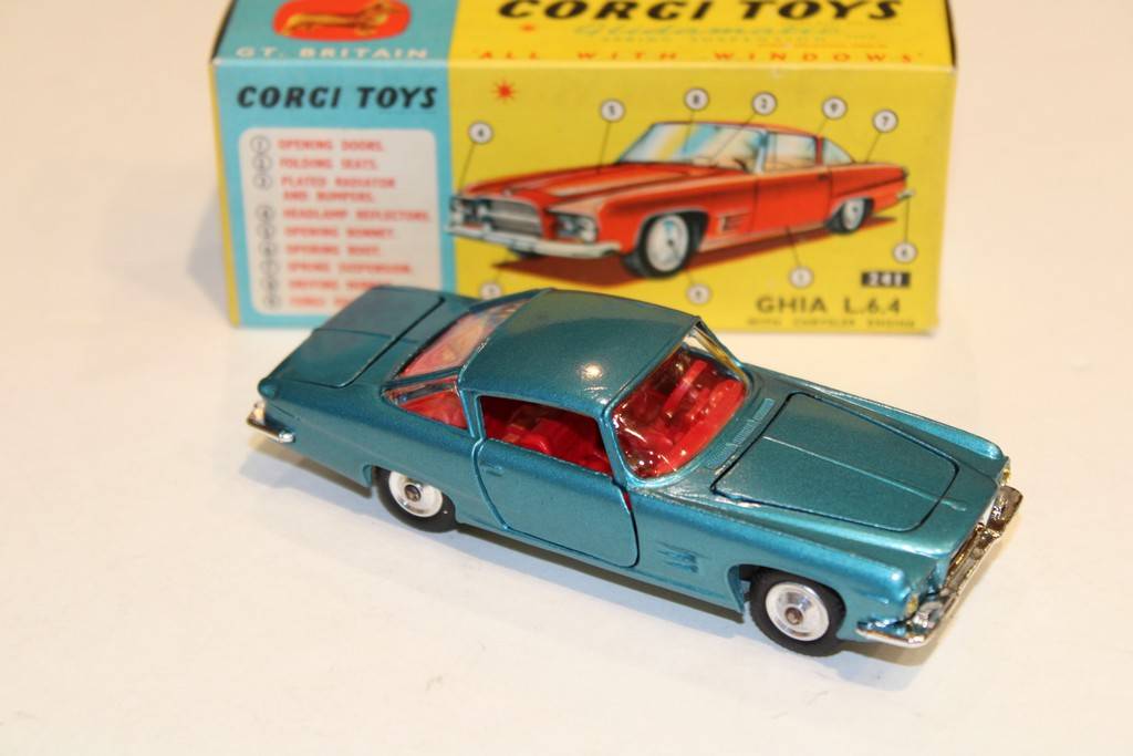 GHIA L.6.4. CHRYSLER CORGI TOYS 1/43°